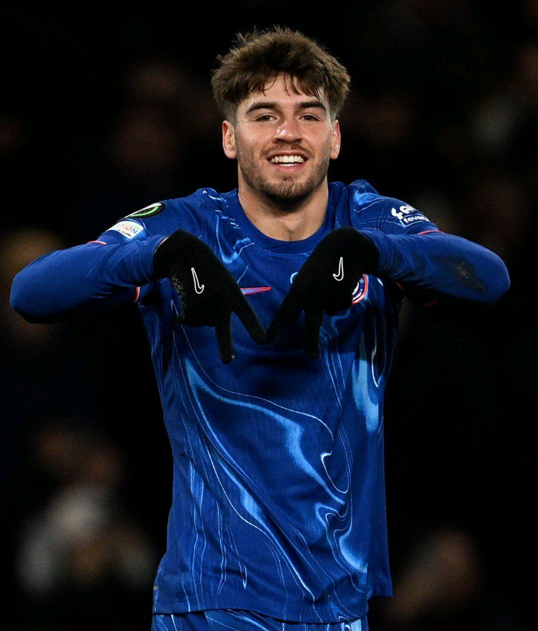 天博中国网站切尔西发布备战花絮；今夜临场应变；足总杯任务艰巨；赛季目标并未改变的简单介绍